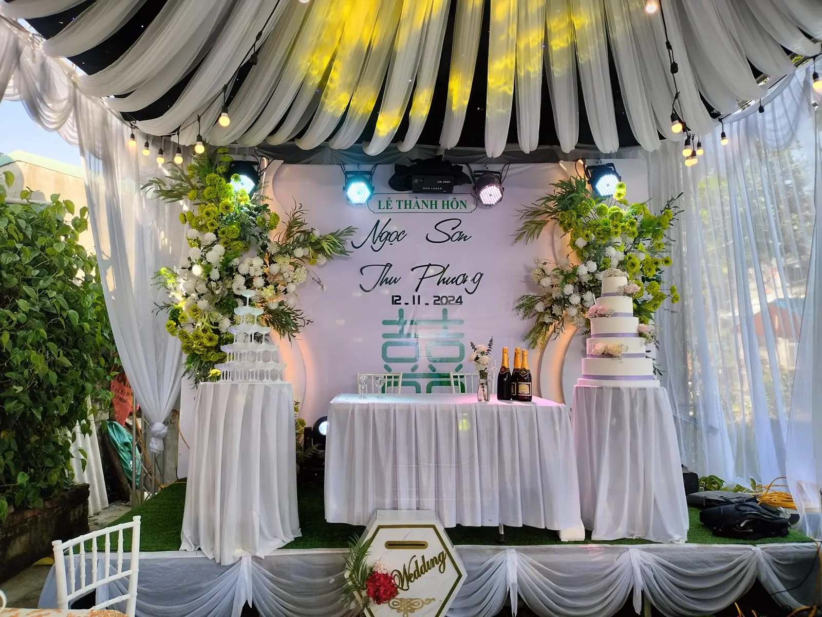 Tiệc cưới được tổ chức bởi công ty thương mại và dịch vụ Tân Việt