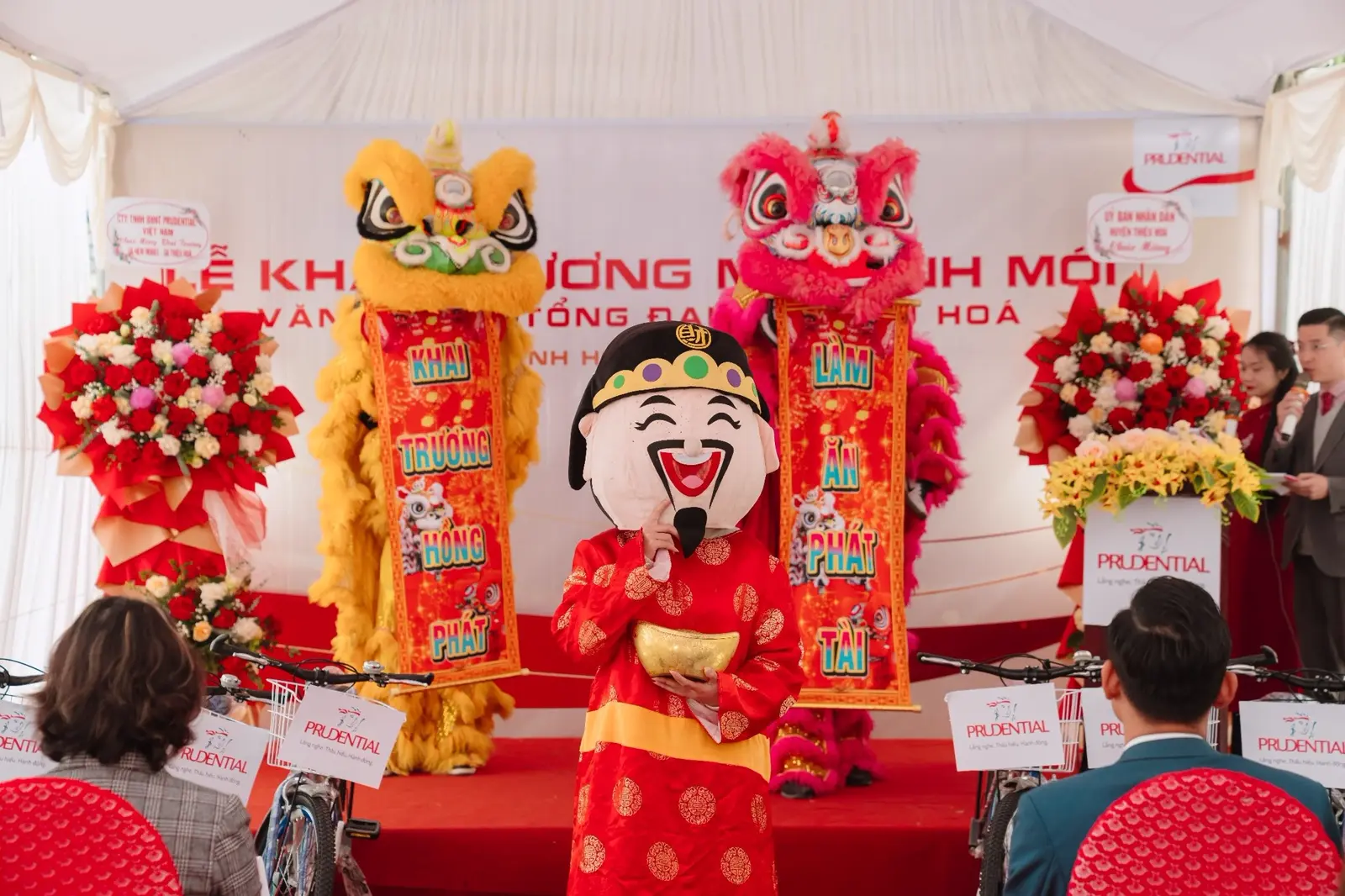 Khai trương được tổ chức bởi công ty thương mại và dịch vụ Tân Việt